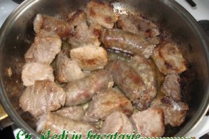 Tochitura moldoveneasca