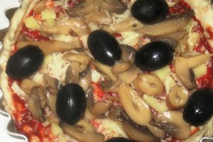 Pizza cu ciuperci