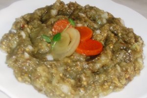 Salata de vinete cu ceapa si usturoi