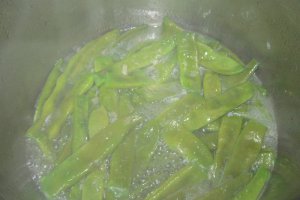 Pastai scazute cu usturoi