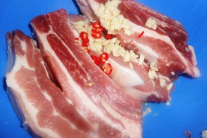 Coaste de porc caraibiene
