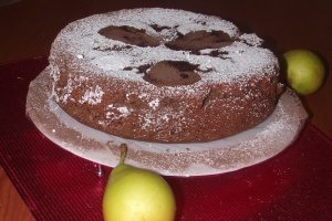 Tort de ciocolata cu pere