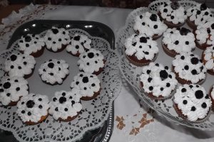 Briose cu banane si frisca