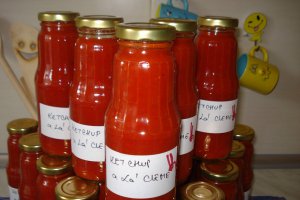 Ketchup picant ''a la` Cleme''