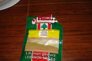 Orez cu gratar din piept de pui marinat