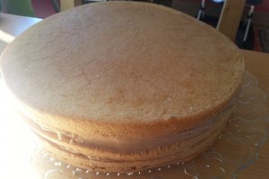 Tort cu crema "nocciola" si crema ganache