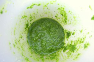 Tagliatelle cu sos pesto si rosii uscate