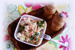 Salata de cartofi cu legume coapte 