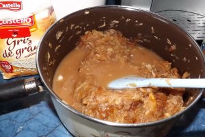 Prajitura cu mere si caramel cu nuci