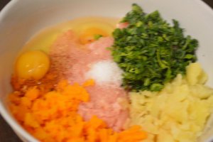 Chiftelute cu spaghete in vas Zepter