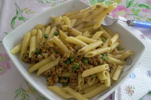 Paste cu carne tocata si mazare