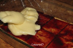 Cremsnit cu biscuiti si banane