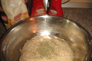 Pizza cu gorgonzola picanta