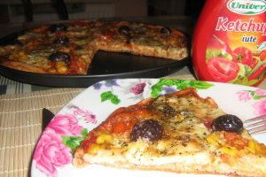 Pizza cu gorgonzola picanta