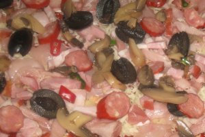 Pizza cu pui