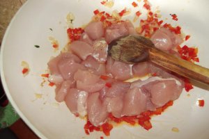 Ciulama de pui si ciuperci