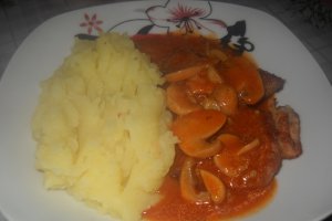 ESCALOP DE PORC CU CIPERCI