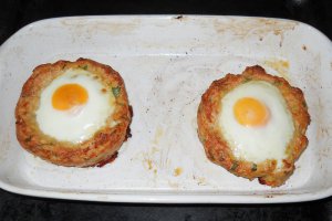 Cuib de carne tocata