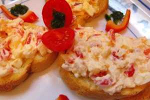 Tartine cu Ceva Fin