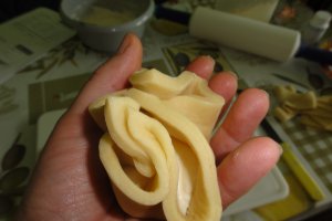 Boccelute intoarse cu crema de branza de vaci
