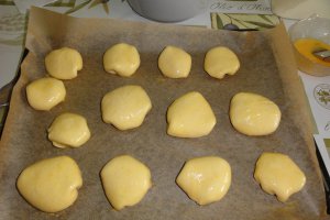 Boccelute intoarse cu crema de branza de vaci