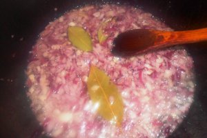 Mancare de cartofi cu carne de porc