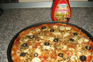 Pizza cu praz si branza de burduf