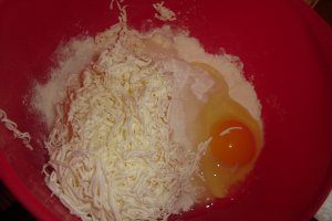 Tarta cu branza si fructe de padure