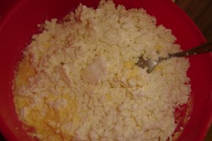 Tarta cu branza si fructe de padure