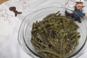 Fasole pastai cu usturoi si unt