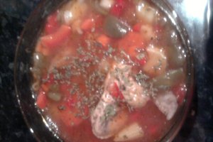 Ciorba cu legume si aripi de pui