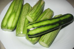 Friptura la ceaun cu piure de dovlecei