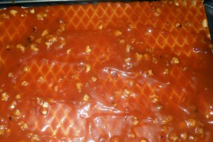 Napolitane cu nuca si caramel