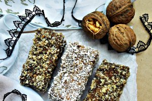 Reteta traditionala de tavalita cu nuca si sos de cacao, reteta din caietul bunicii