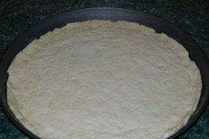 Pizza cu costita si ciuperci