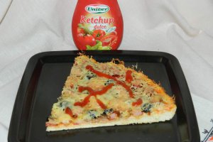 Pizza cu costita si ciuperci
