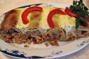 Clatite la cuptor cu carne si ciuperci