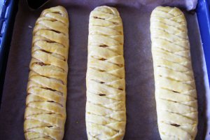 Strudel cu mere si budinca