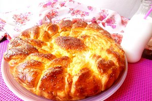Plăcintă cu brânză dulce şi stafide „ Floarea soarelui”
