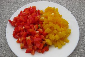Ciorba de zarzavat si piept de curcan.