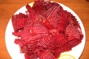 Salata marocana de cartofi si sfecla rosie
