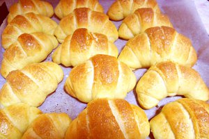 Cornuri pufoase pentru micul dejun