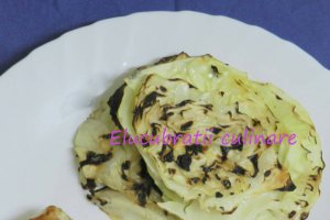 Varză la grătar cu piept de pui