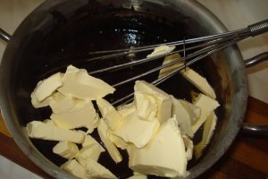Prajitura cu crema de ciocolata si mere