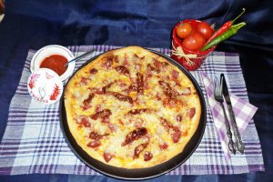 Pizza capriciosa