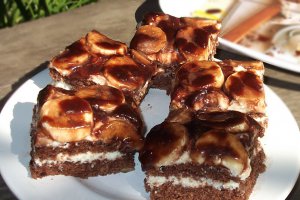 Prajitura cu crema de mascarpone si banane
