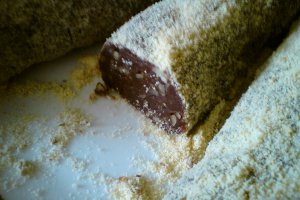 Salam de biscuiti reteta cu nuca si rahat