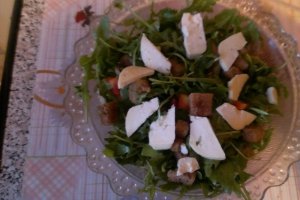 Salata de rucola cu crutoane