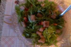 Salata de rucola cu crutoane