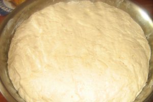 Pizza cu mozarella si ardei
